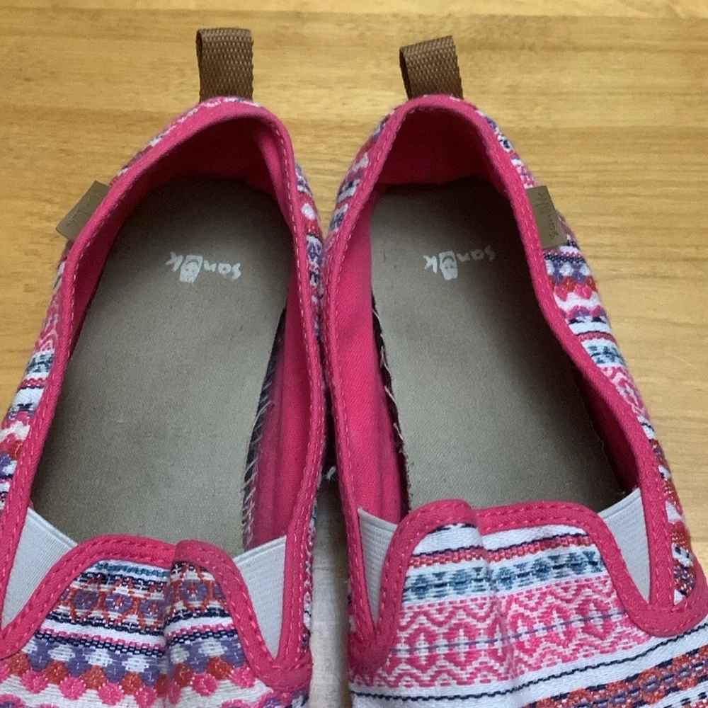 Sanuk Brook TX size 9 pink multi patterned fabric boho slip on shoe GUC